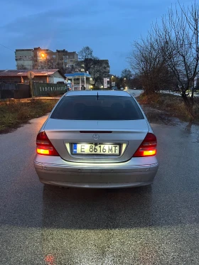 Mercedes-Benz C 240 2.6 V6, снимка 4