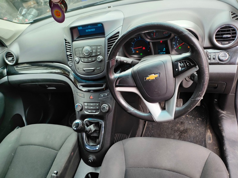 Chevrolet Orlando 1.8i 16v, снимка 9 - Автомобили и джипове - 42254631