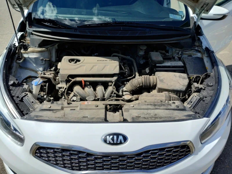 Kia Ceed, снимка 10 - Автомобили и джипове - 46888515