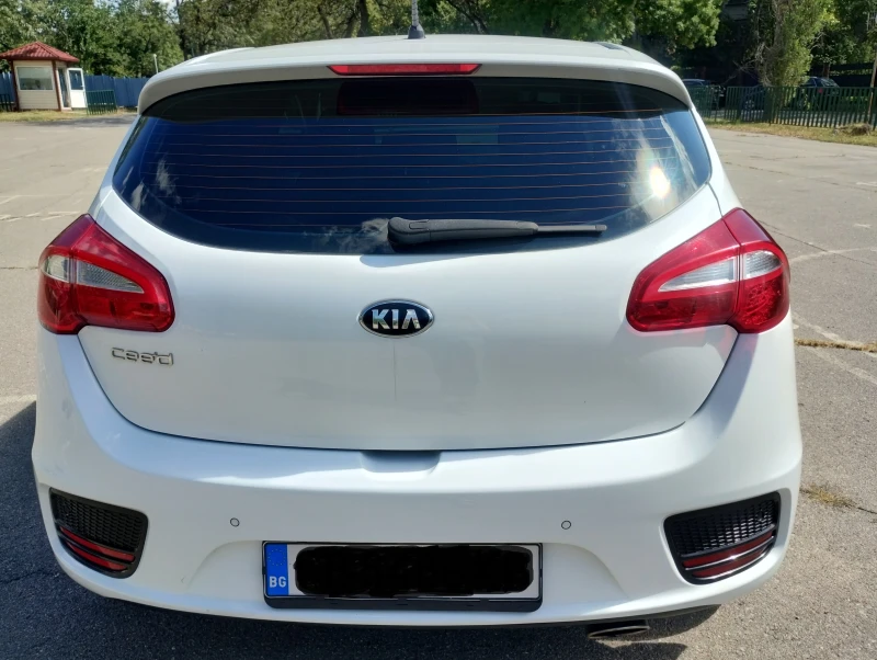 Kia Ceed, снимка 6 - Автомобили и джипове - 46888515