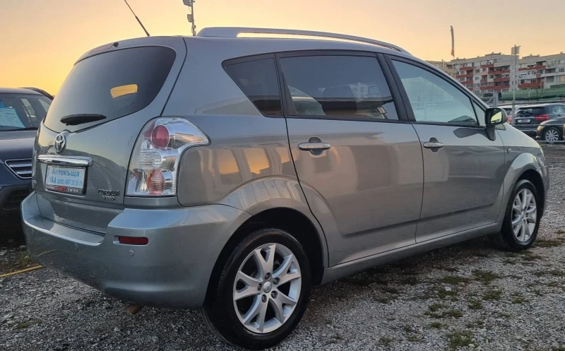 Toyota Corolla verso 1.8i 129коня Швейцария. FACELIFT , снимка 6 - Автомобили и джипове - 48139963