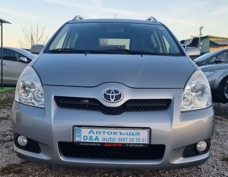 Toyota Corolla verso 1.8i 129коня Швейцария. FACELIFT , снимка 5 - Автомобили и джипове - 48139963