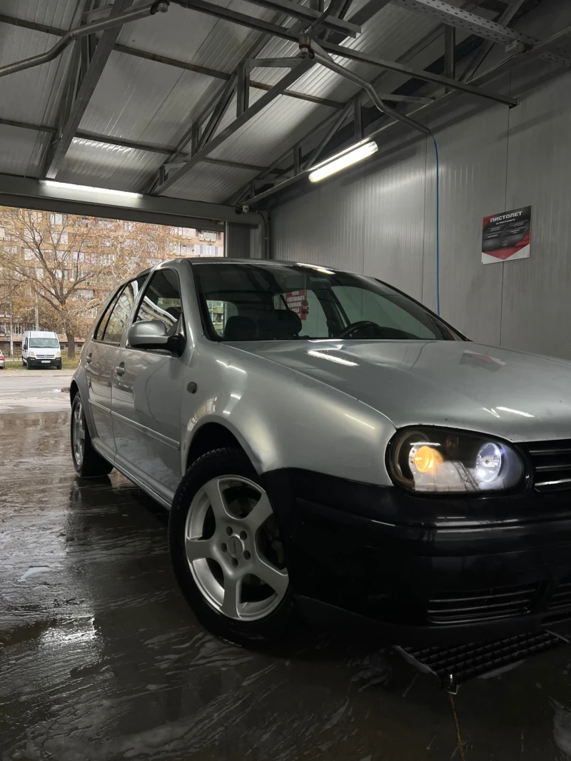 VW Golf, снимка 5 - Автомобили и джипове - 48228005