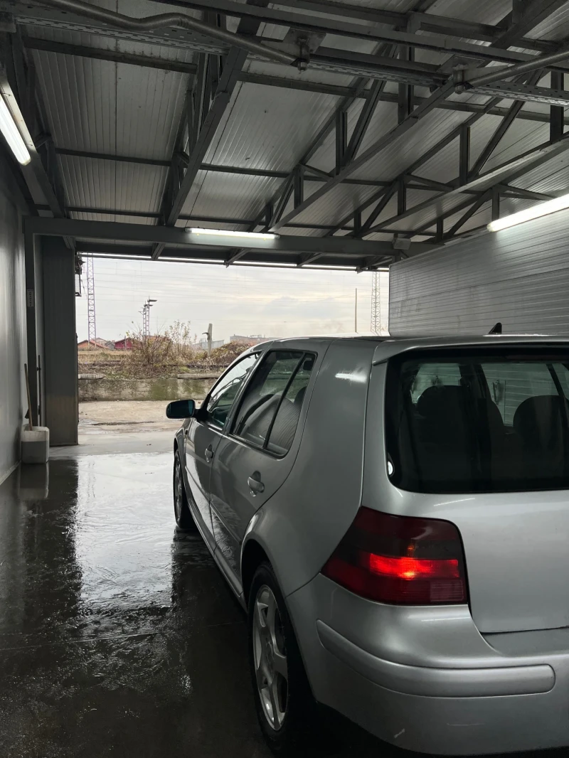 VW Golf, снимка 4 - Автомобили и джипове - 48228005