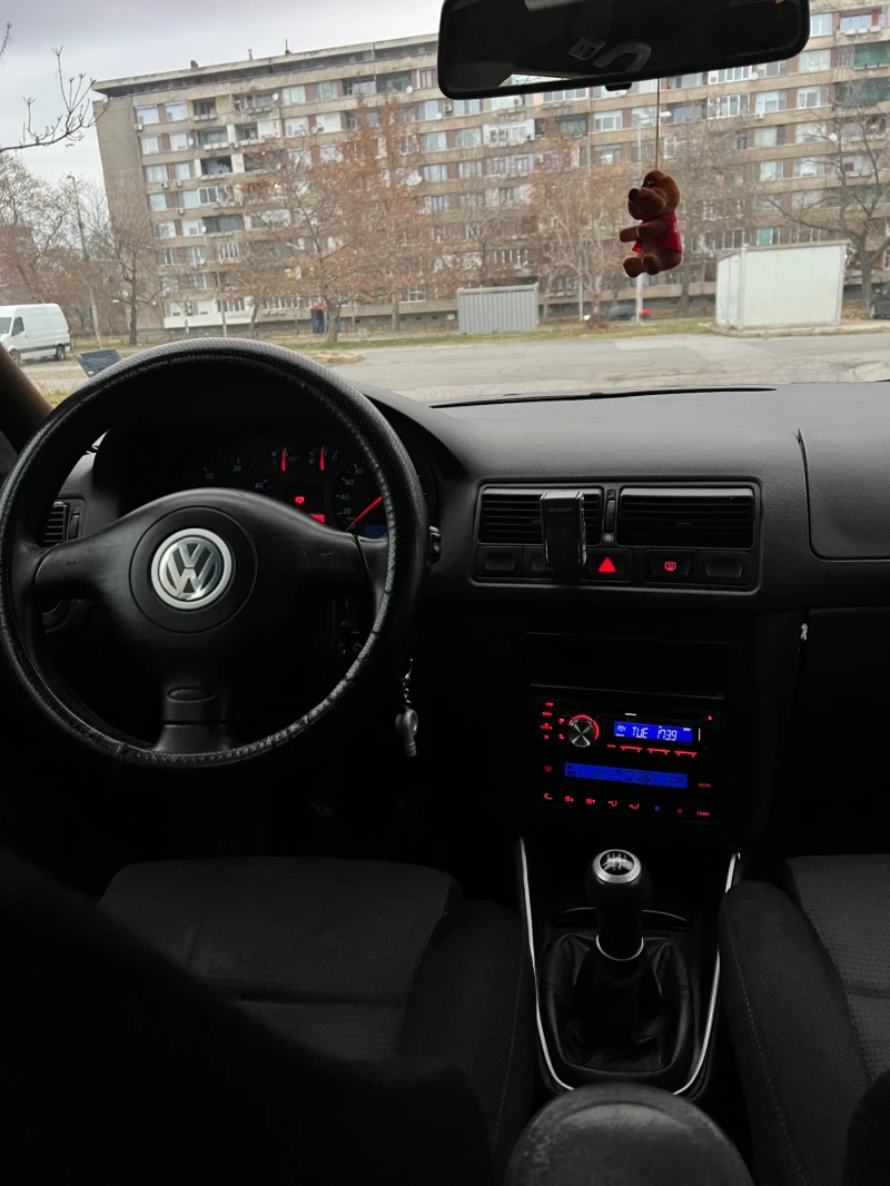 VW Golf, снимка 9 - Автомобили и джипове - 48228005