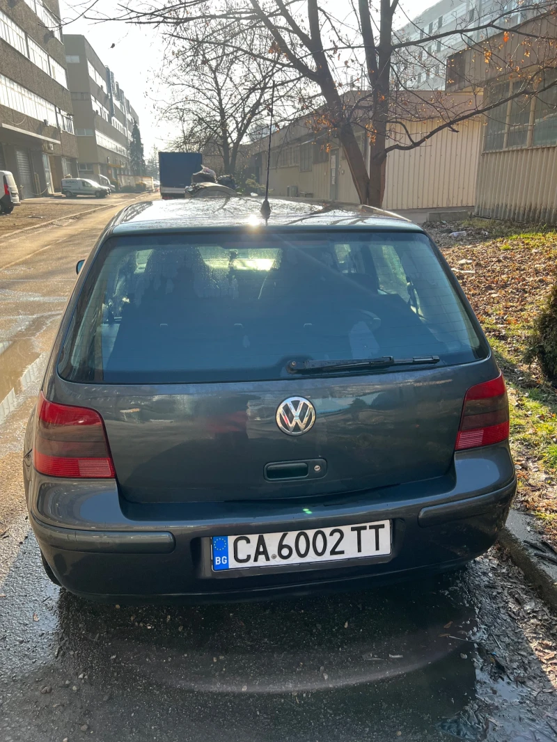 VW Golf, снимка 4 - Автомобили и джипове - 48915818