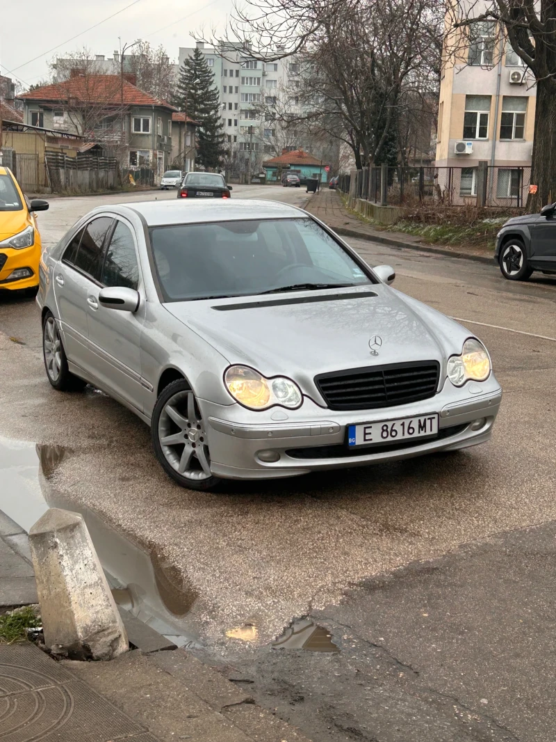 Mercedes-Benz C 240 2.6 V6, снимка 1 - Автомобили и джипове - 49227217