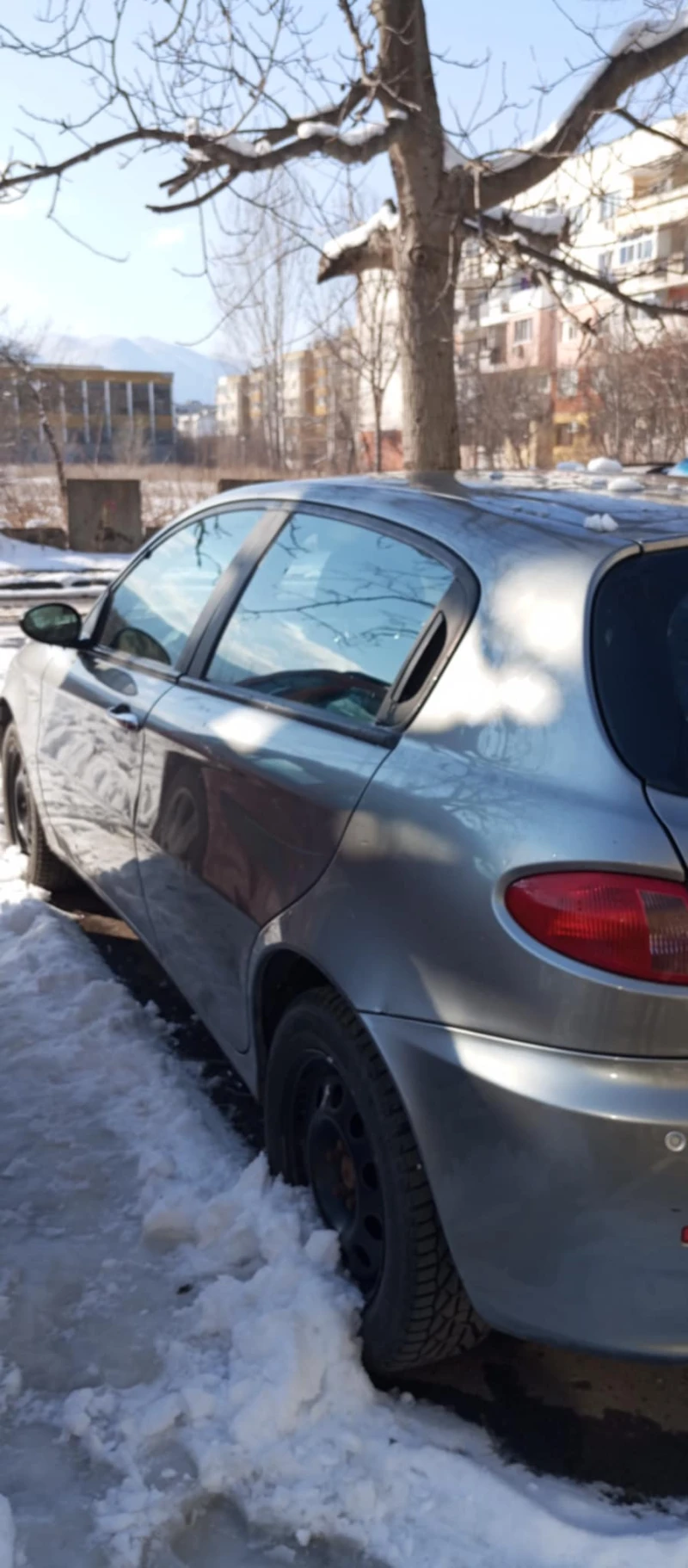 Alfa Romeo 147, снимка 3 - Автомобили и джипове - 49270112