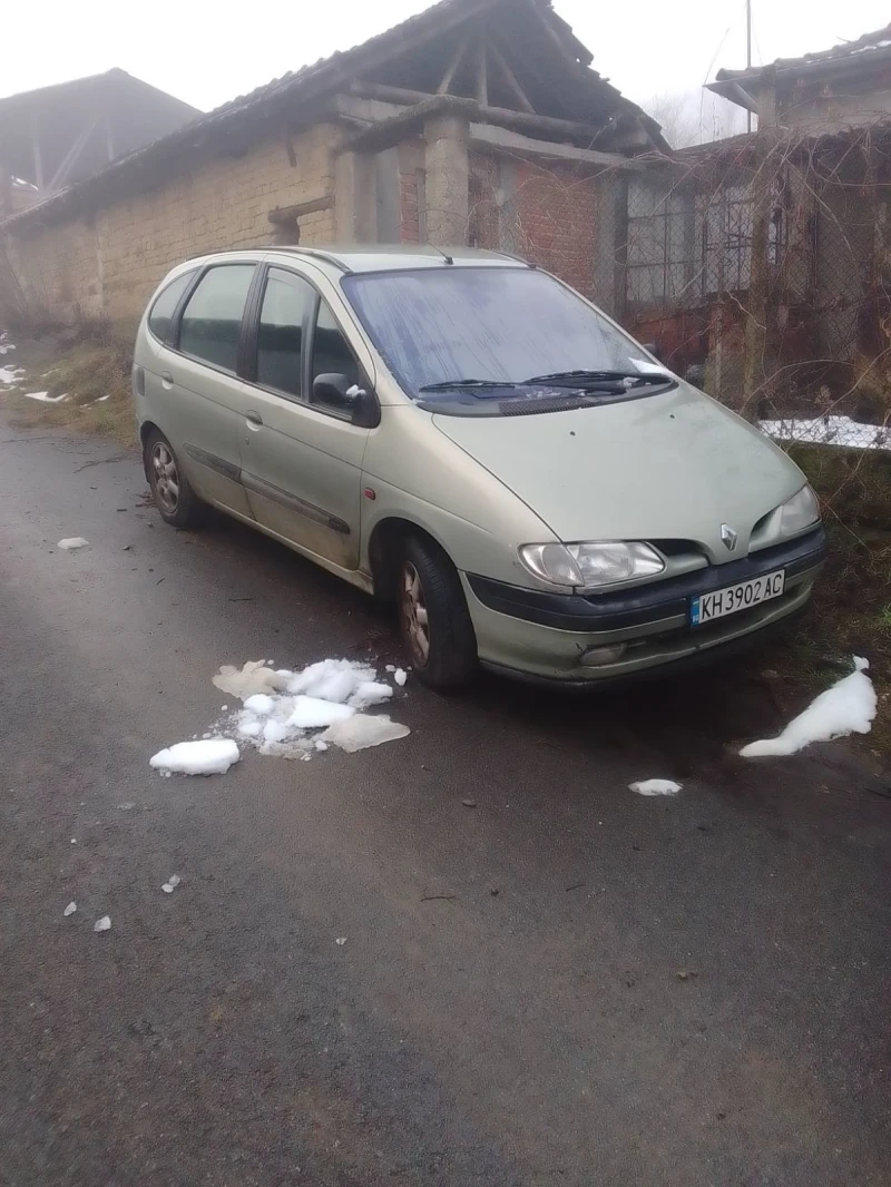 Renault Scenic 1.9 dti, снимка 4 - Автомобили и джипове - 49507562