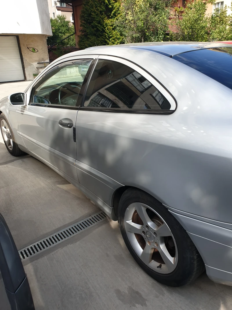 Mercedes-Benz C 220, снимка 5 - Автомобили и джипове - 51466068
