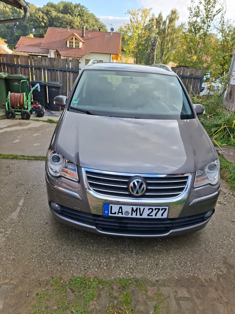 VW Touran 2.0 170, снимка 10 - Автомобили и джипове - 52554652