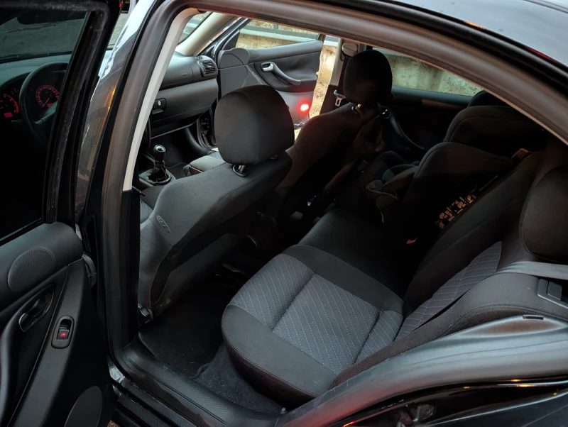 Seat Leon 1.8T 20V , снимка 13 - Автомобили и джипове - 52686213