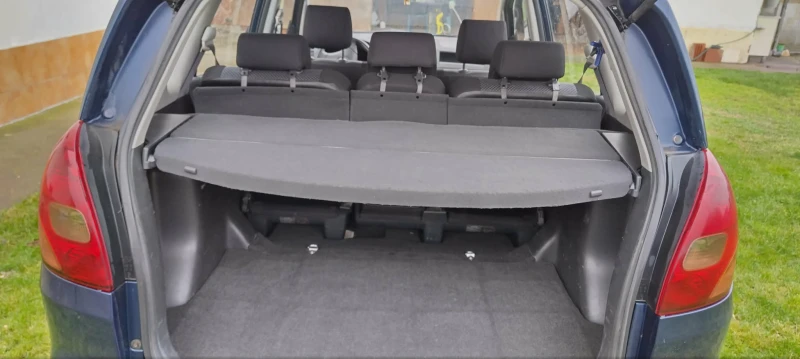 Toyota Corolla verso, снимка 5 - Автомобили и джипове - 53089289