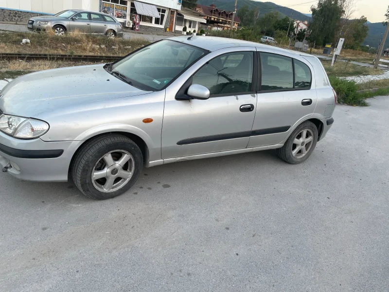 Nissan Almera 2.2Di, снимка 7 - Автомобили и джипове - 53162579