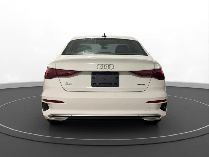 Audi A3 S-Line* HeadUp* АвтоКредит* (ЦЕНА ДО БГ), снимка 7 - Автомобили и джипове - 53224452