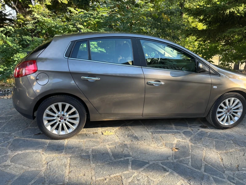 Fiat Bravo 1.6 multijet, снимка 13 - Автомобили и джипове - 53225618
