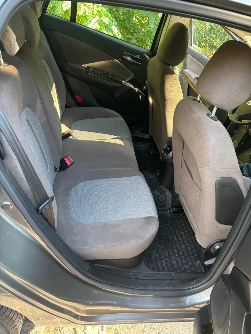 Fiat Bravo 1.6 multijet, снимка 8 - Автомобили и джипове - 53225618