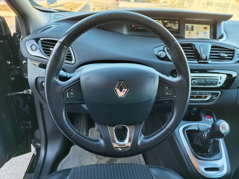Renault Scenic BOSE 1.6 DCI, снимка 9 - Автомобили и джипове - 53309287