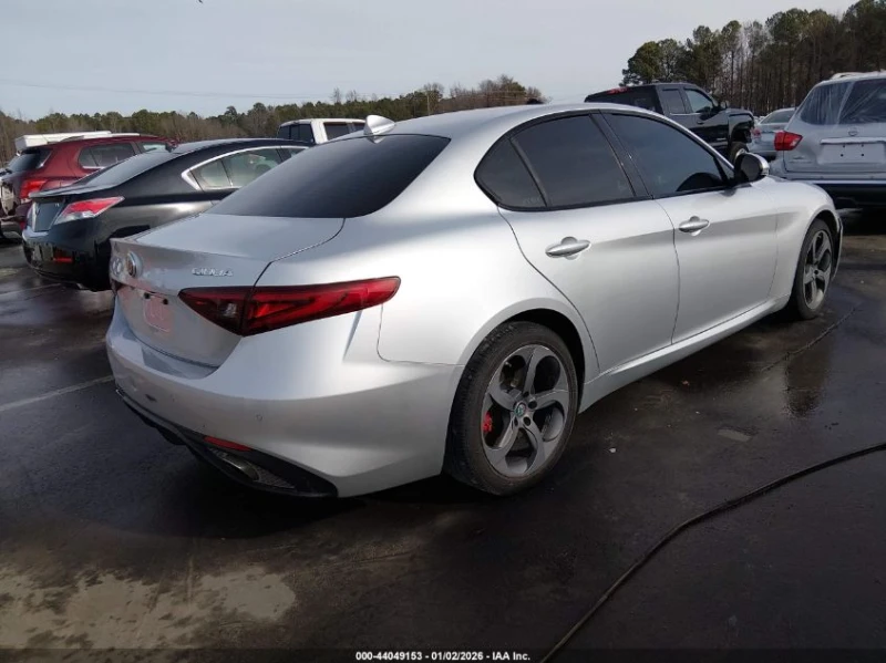 Alfa Romeo Giulia Awd, снимка 4 - Автомобили и джипове - 53408368