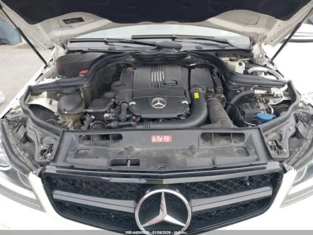 Mercedes-Benz C 250 SPORT, снимка 12 - Автомобили и джипове - 53108536
