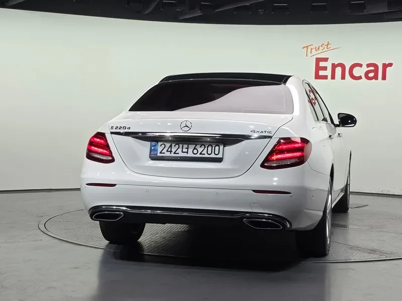 Mercedes-Benz E 200 | Mobile.bg � ����������� 4