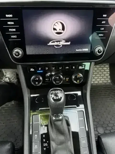 Skoda Superb, снимка 12 - Автомобили и джипове - 56565466