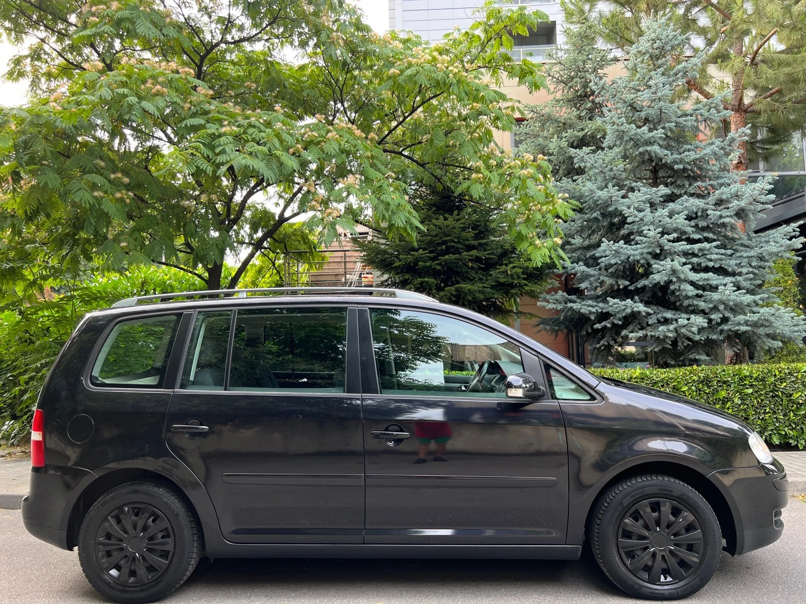 VW Touran 1.9TDI KLIMATRONIK/105kc/PODGREV/UNIKAT - изображение 6