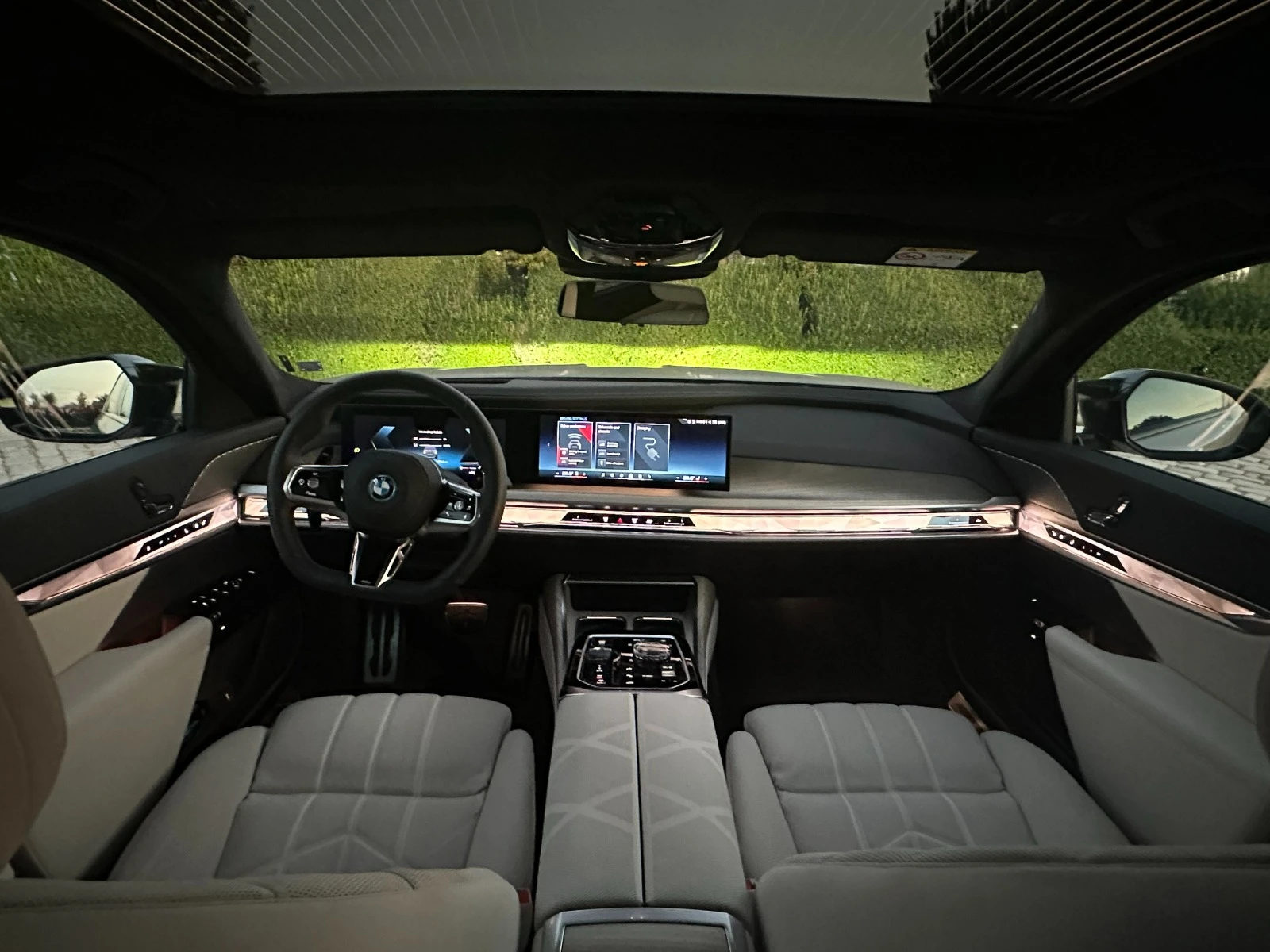 BMW 760 M760e* xDrive* AUTO DOOR* TV THEATRE* M-SPORT PRO* | Mobile.bg   15