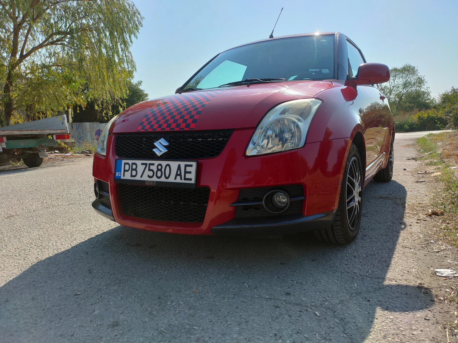 Suzuki Swift SPORT 1.6 - изображение 2