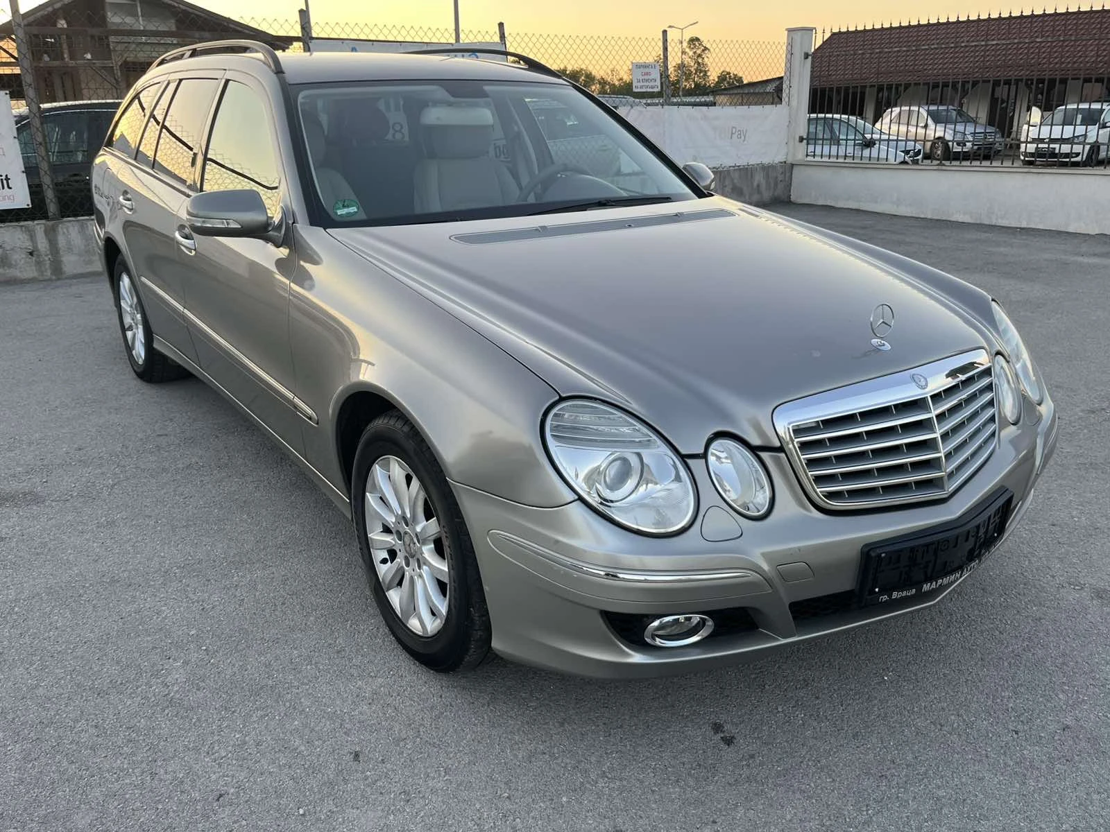 Mercedes-Benz E 280 FACE 3.0I 231кс ГАЗОВ ИНЖЕКЦИОН АВТОПИЛОТ ПОДГРЕВ - изображение 3