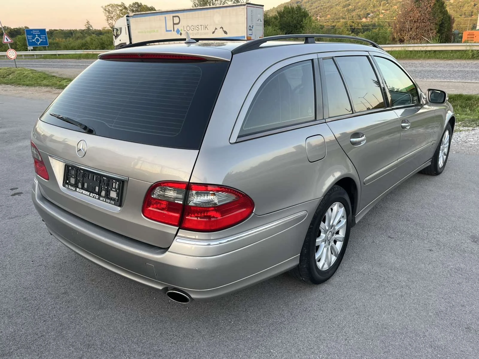 Mercedes-Benz E 280 FACE 3.0I 231кс ГАЗОВ ИНЖЕКЦИОН АВТОПИЛОТ ПОДГРЕВ - изображение 4