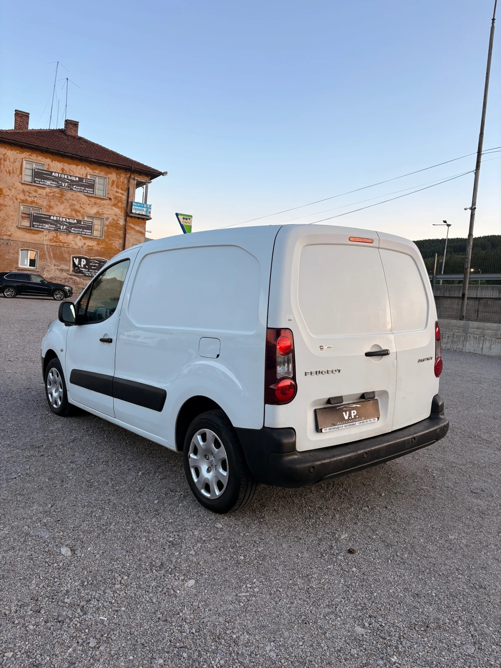 Peugeot Partner 1.6 HDI * NAVI* CLIMA* PARKTRONIK*  - изображение 7