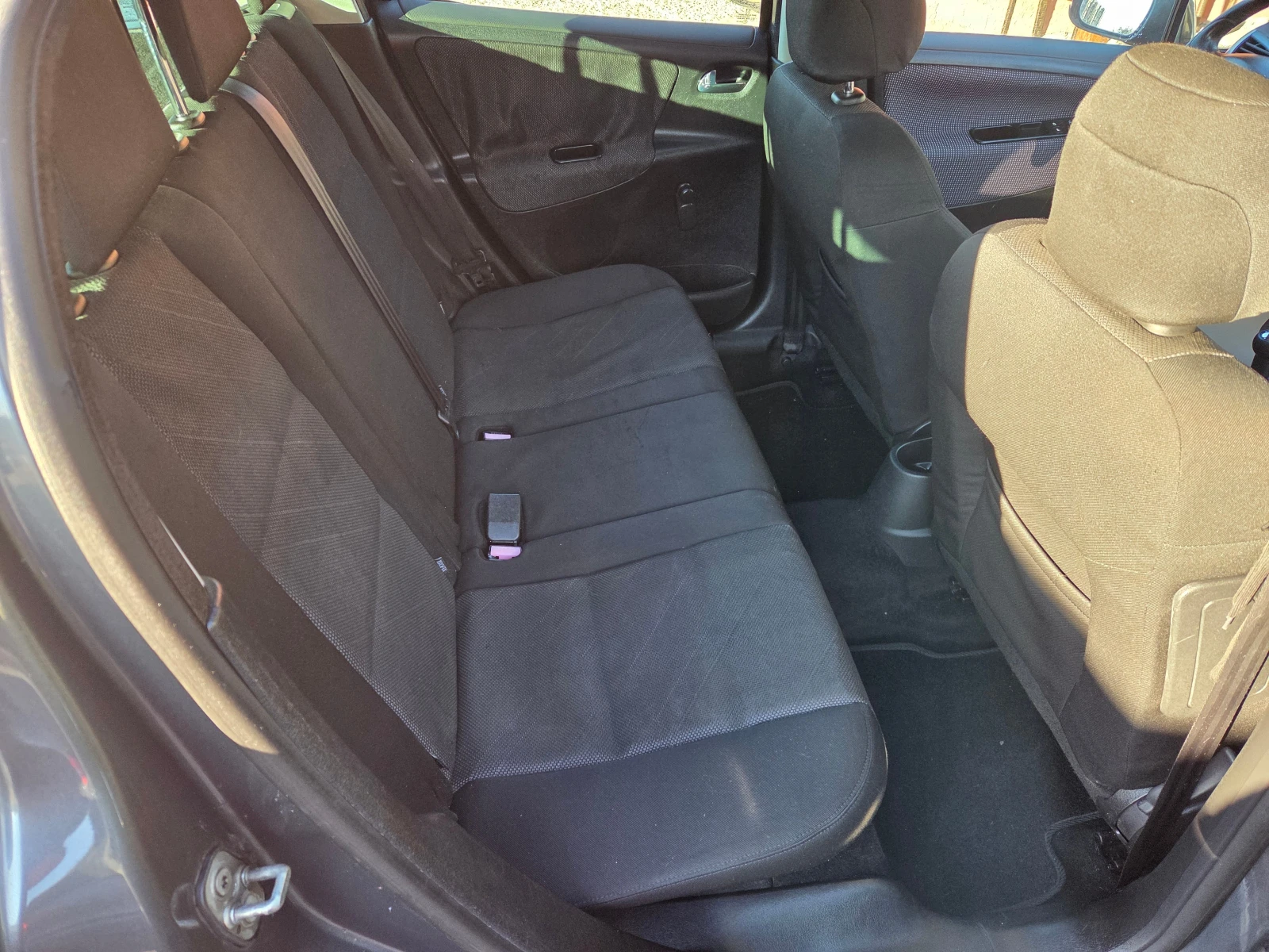 Peugeot 207 1.6HDI - изображение 10
