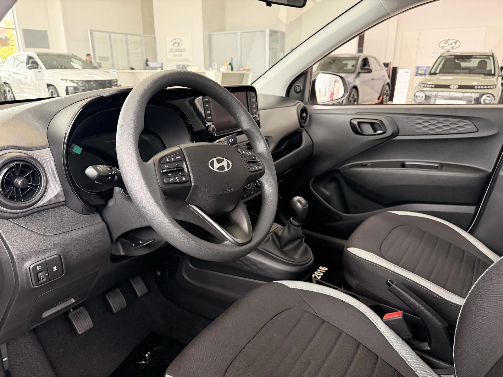 Hyundai I10 i10 AC3 Business 1.0 MPI 63 .. 5MT | Mobile.bg   8