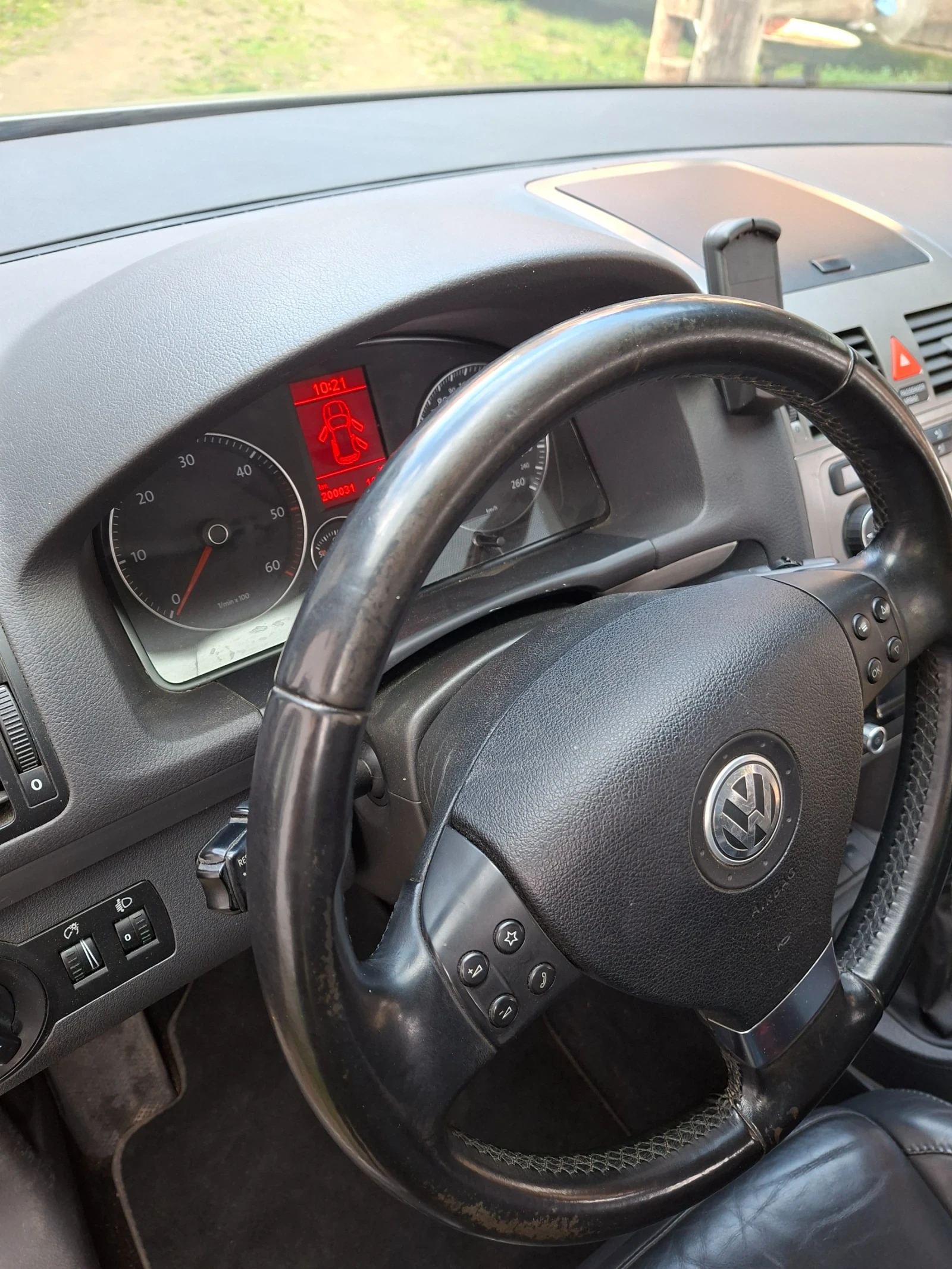 VW Touran 2.0 170 - изображение 5