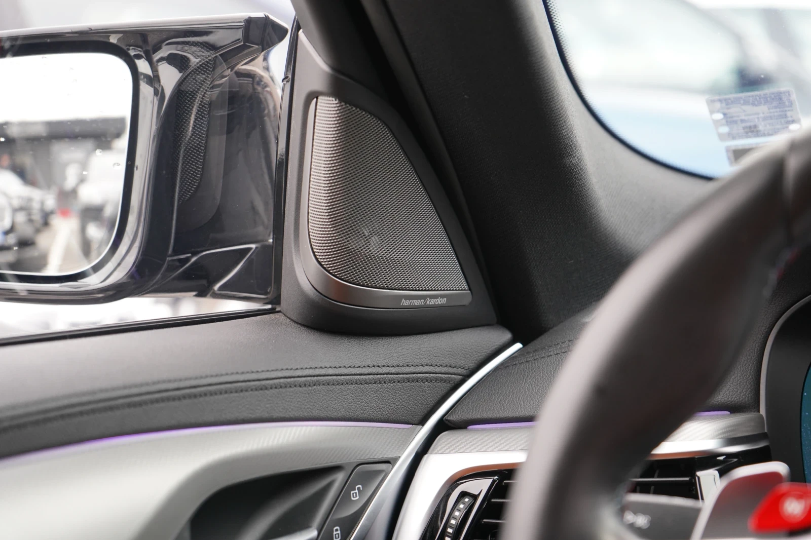 BMW M5 * Drivers Package* Sports exhaust * HUD* M-Seats* , снимка 15 - Автомобили и джипове - 53877994