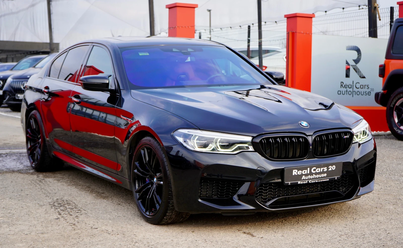 BMW M5 * Drivers Package* Sports exhaust * HUD* M-Seats* , снимка 3 - Автомобили и джипове - 53877994