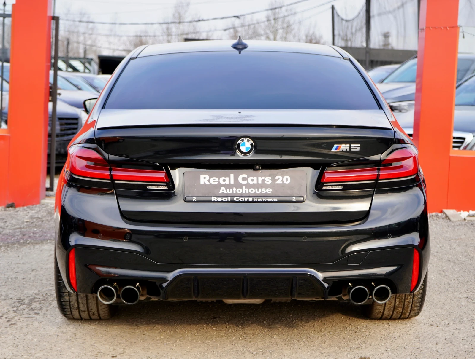 BMW M5 * Drivers Package* Sports exhaust * HUD* M-Seats* , снимка 5 - Автомобили и джипове - 53877994