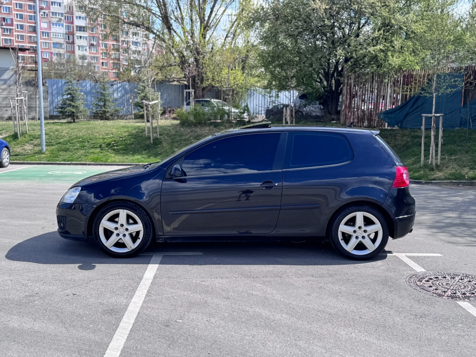 VW Golf 1.9 TDI GT, снимка 7 - Автомобили и джипове - 54229326