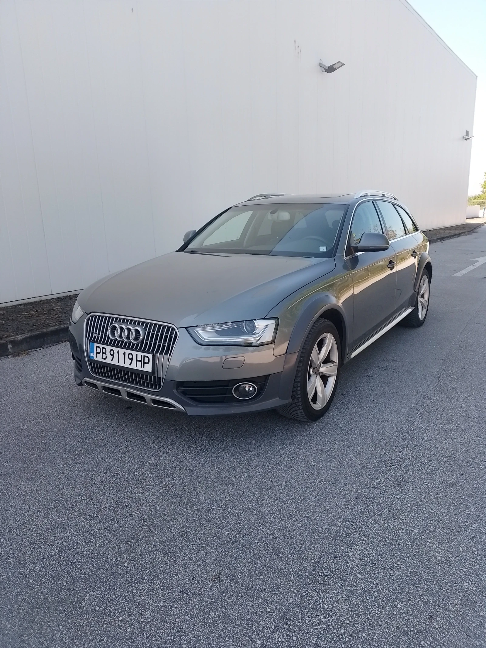 Audi A4 Allroad Quattro , снимка 2 - Автомобили и джипове - 54412043