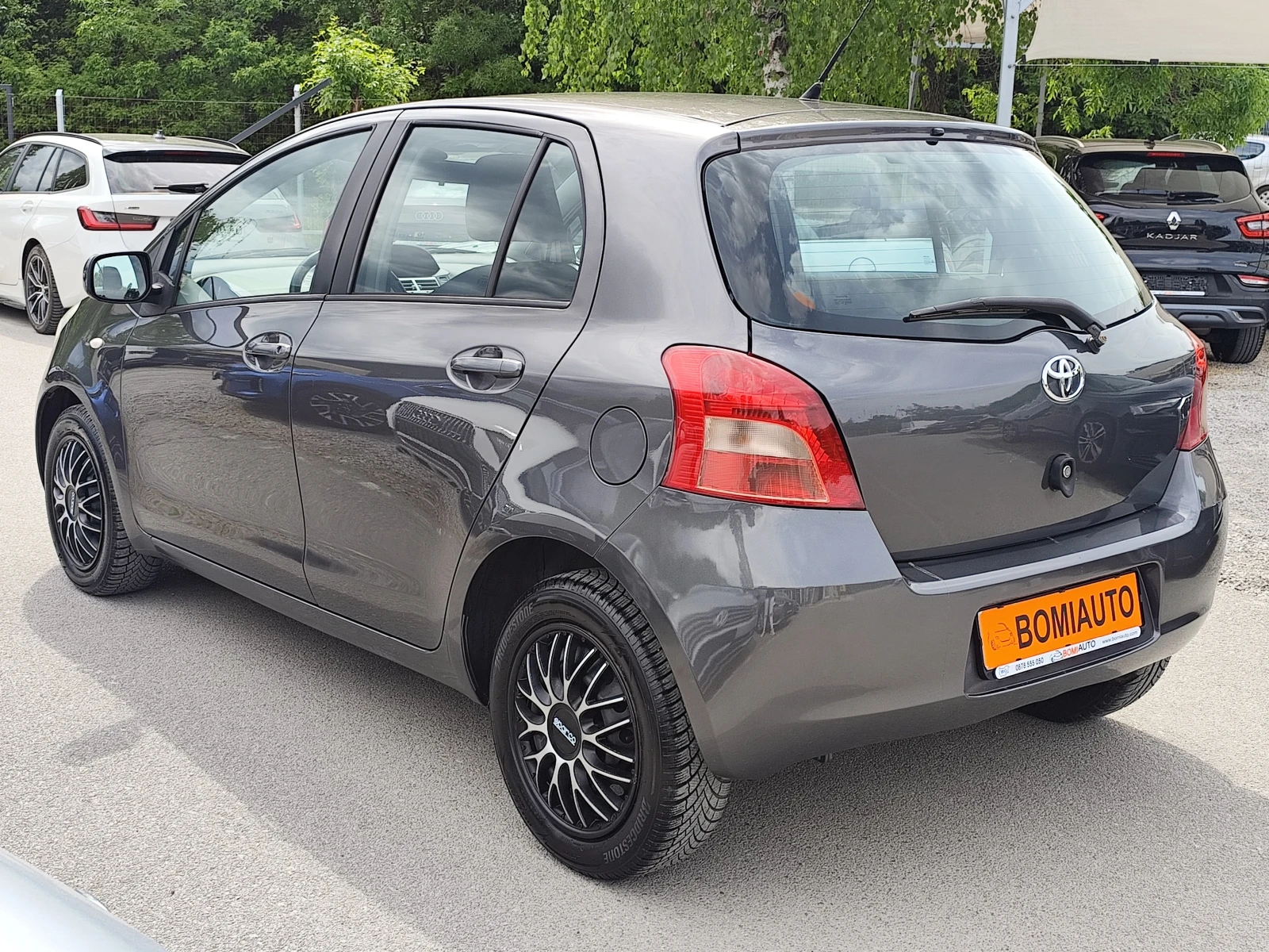 Toyota Yaris 1.3VVT-i* 5 BPATИ* КЛИМАТИК* , снимка 6 - Автомобили и джипове - 54607895