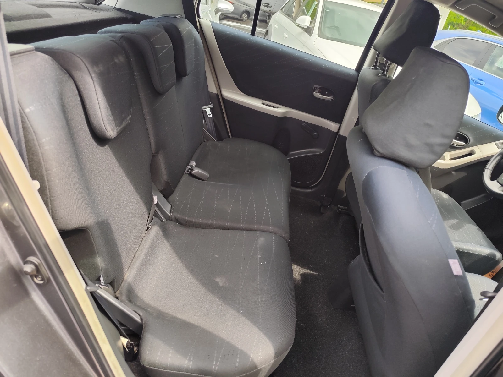 Toyota Yaris 1.3VVT-i* 5 BPATИ* КЛИМАТИК* , снимка 11 - Автомобили и джипове - 54607895