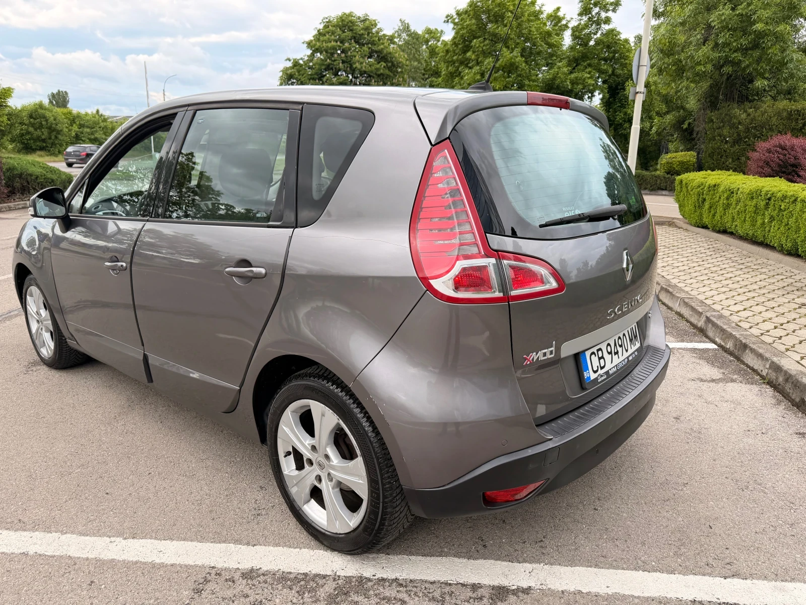 Renault Scenic, снимка 4 - Автомобили и джипове - 54655966