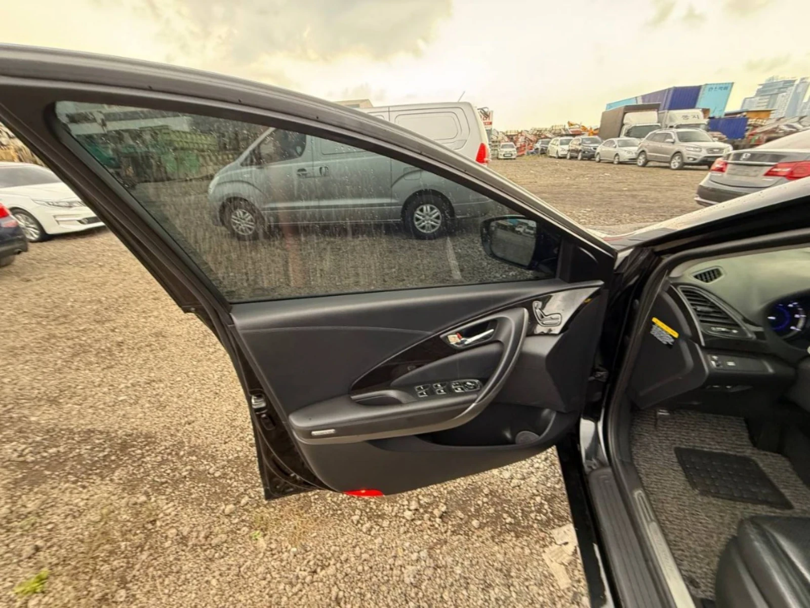 Hyundai Grandeur 2016г.КОЖА АВТОМАТ , снимка 16 - Автомобили и джипове - 54742399