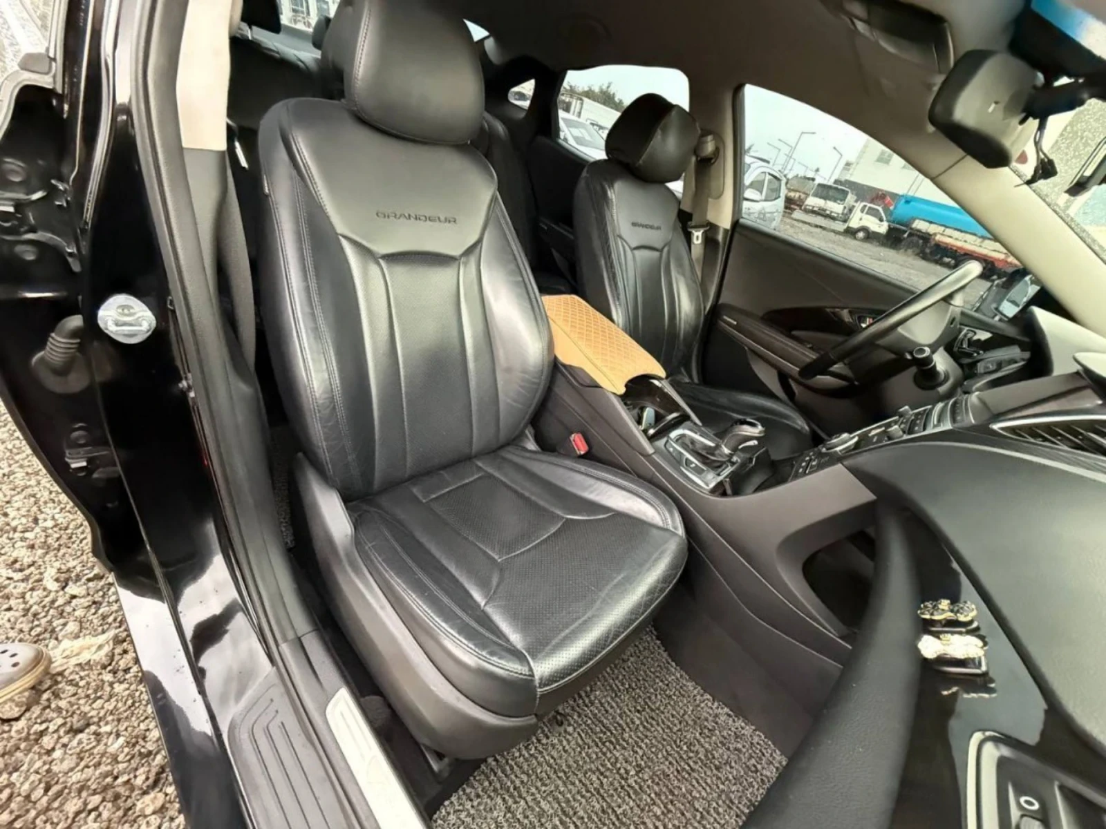 Hyundai Grandeur 2016г.КОЖА АВТОМАТ , снимка 5 - Автомобили и джипове - 54742399