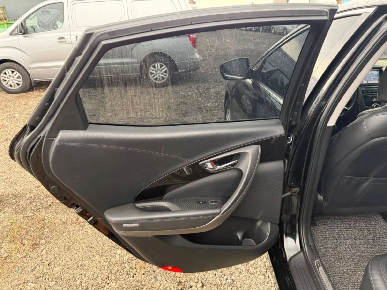 Hyundai Grandeur 2016г.КОЖА АВТОМАТ , снимка 17 - Автомобили и джипове - 54742399