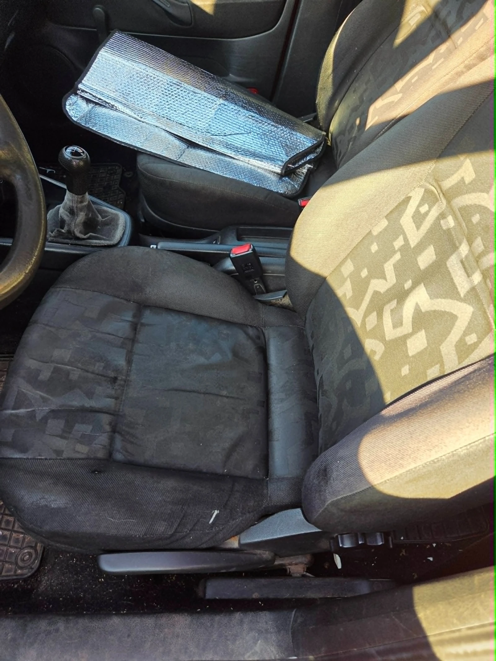 VW Golf 1.6 с газ, снимка 11 - Автомобили и джипове - 55086454