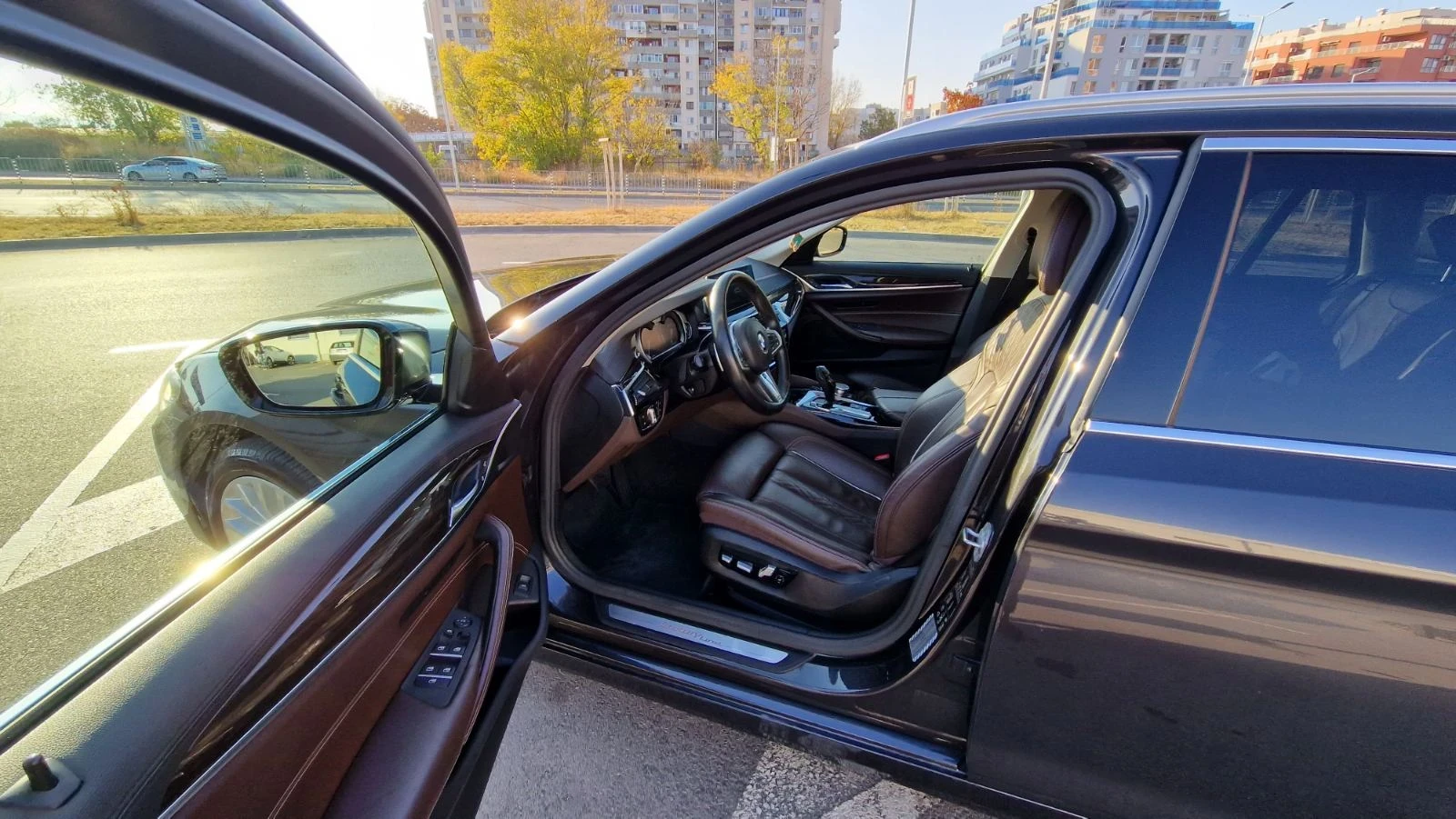 BMW 530 530 XI Luxury, снимка 12 - Автомобили и джипове - 56225271
