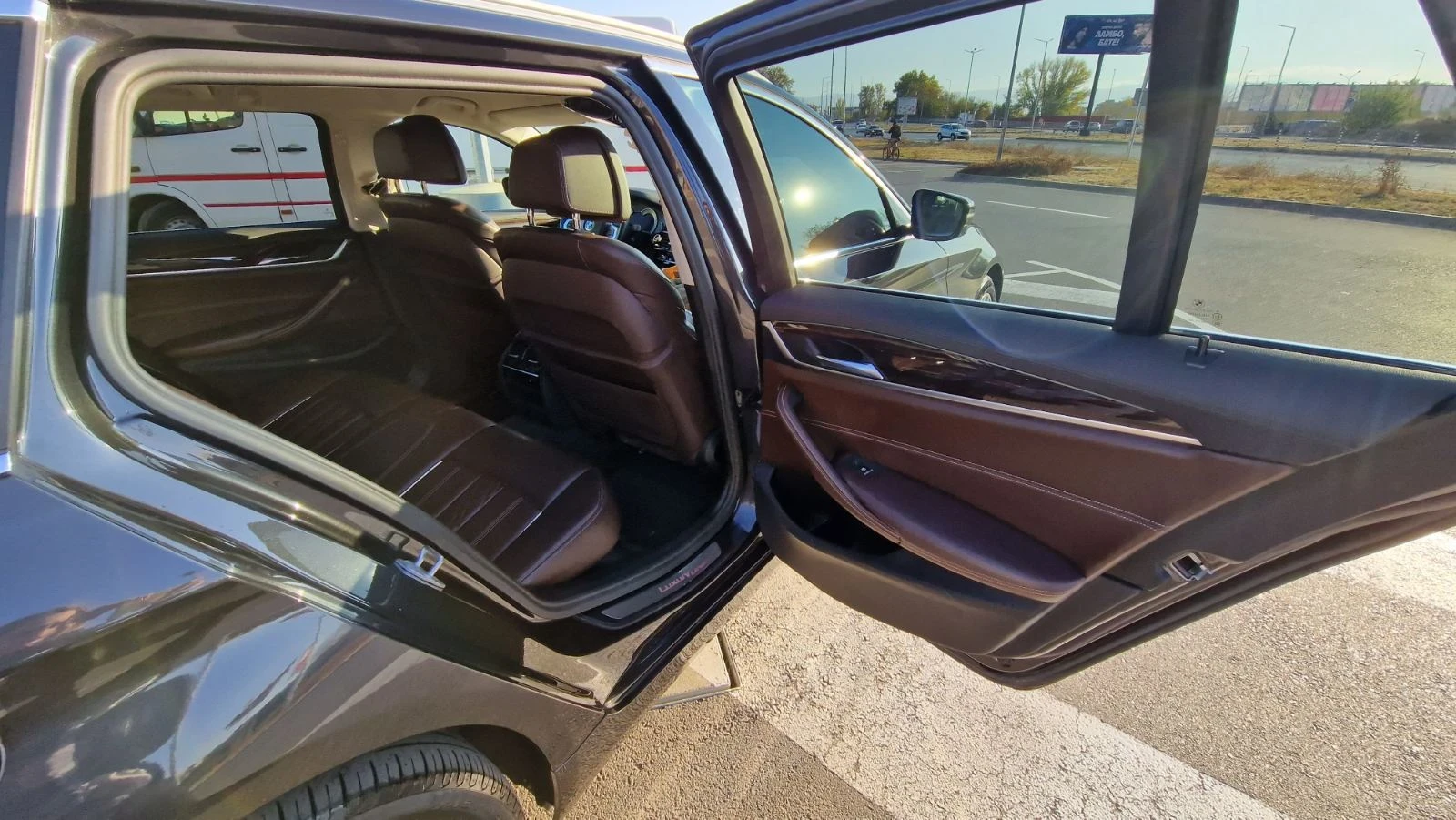BMW 530 530 XI Luxury, снимка 6 - Автомобили и джипове - 56225271