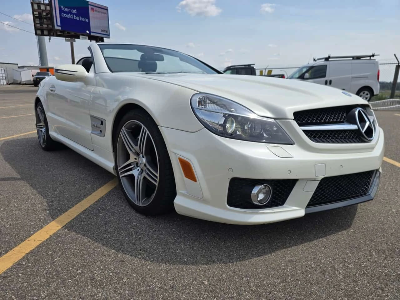 Mercedes-Benz SL 63 AMG CABRIO / CARFAX / АВТОКРЕДИТ , снимка 16 - Автомобили и джипове - 55612823